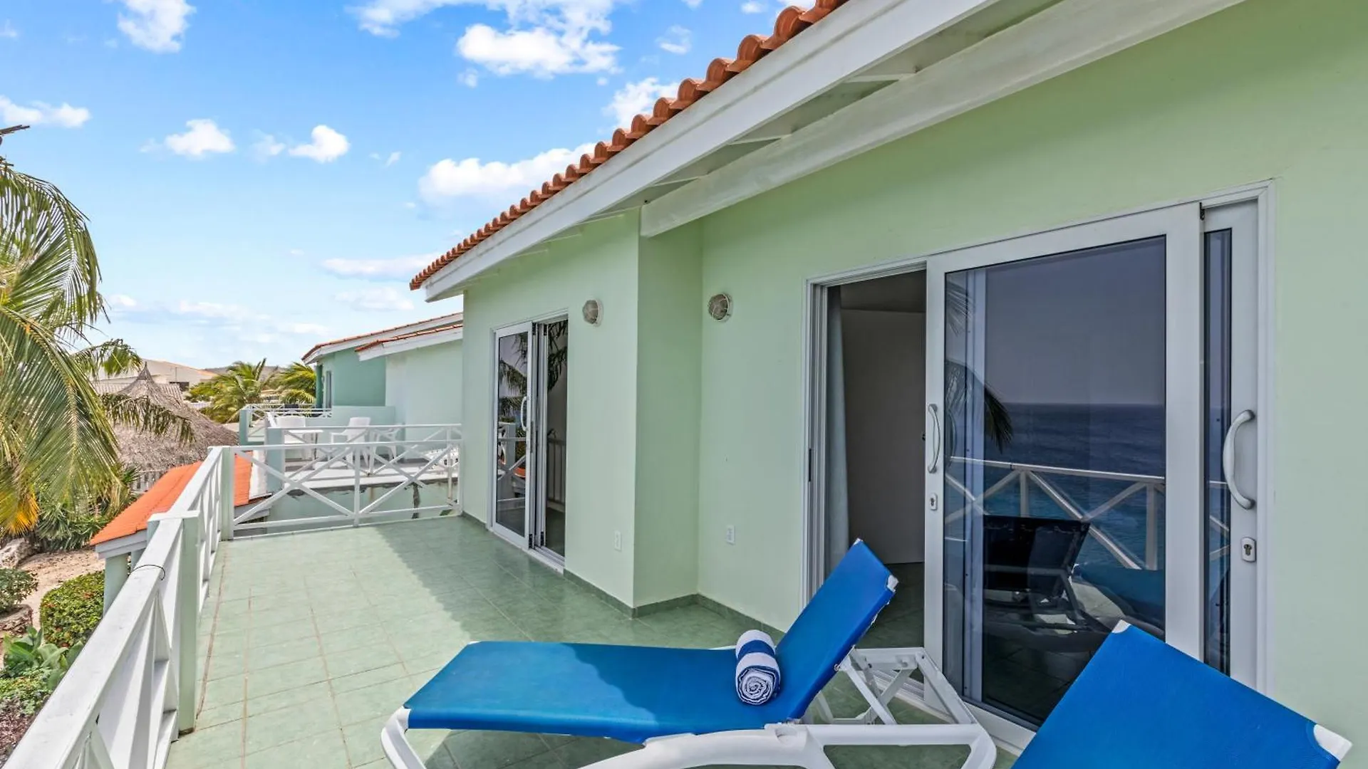 ***  Lagoon Ocean Resort Lagun Curacao